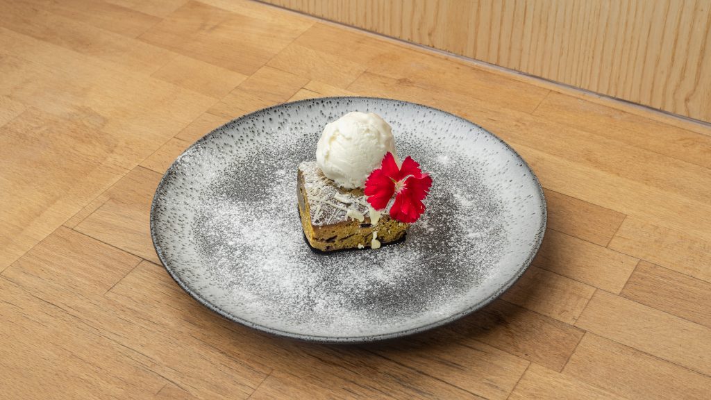 Maki matcha brownie